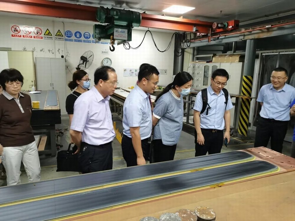 广西壮族自治区工商联机关党委书记、一级巡视员陈宁一行光临晶联光电调研