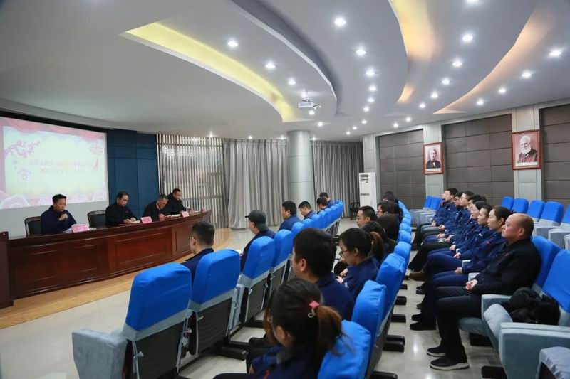 强化创新理想，，，，，，，，构建高质量技术型企业——洛阳晶联召开2021年度技术工作会议