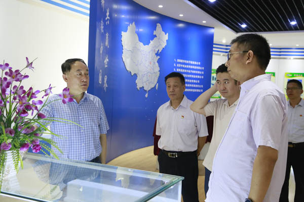 不忘初心，，，，，服膺使命： 通用技术投资公司与z6.com集团以党建互换凝聚发展内活泼力