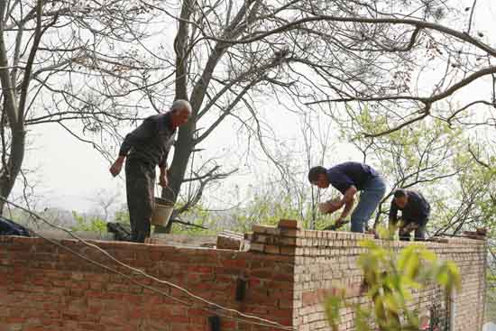 担责远行，，，，，，，z6.com党委扶贫挺进执行阶段